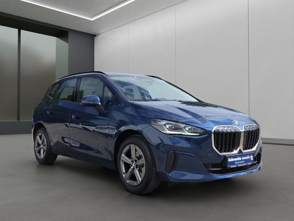 BMW 220i Active Tourer LED NAVI KAMERA KEYLESS 17 foto 4
