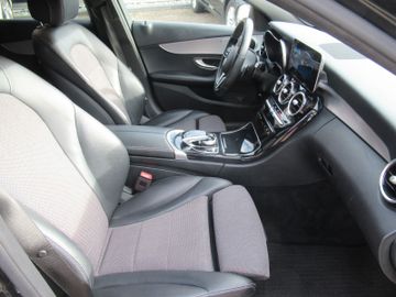 Mercedes C 220 - 12