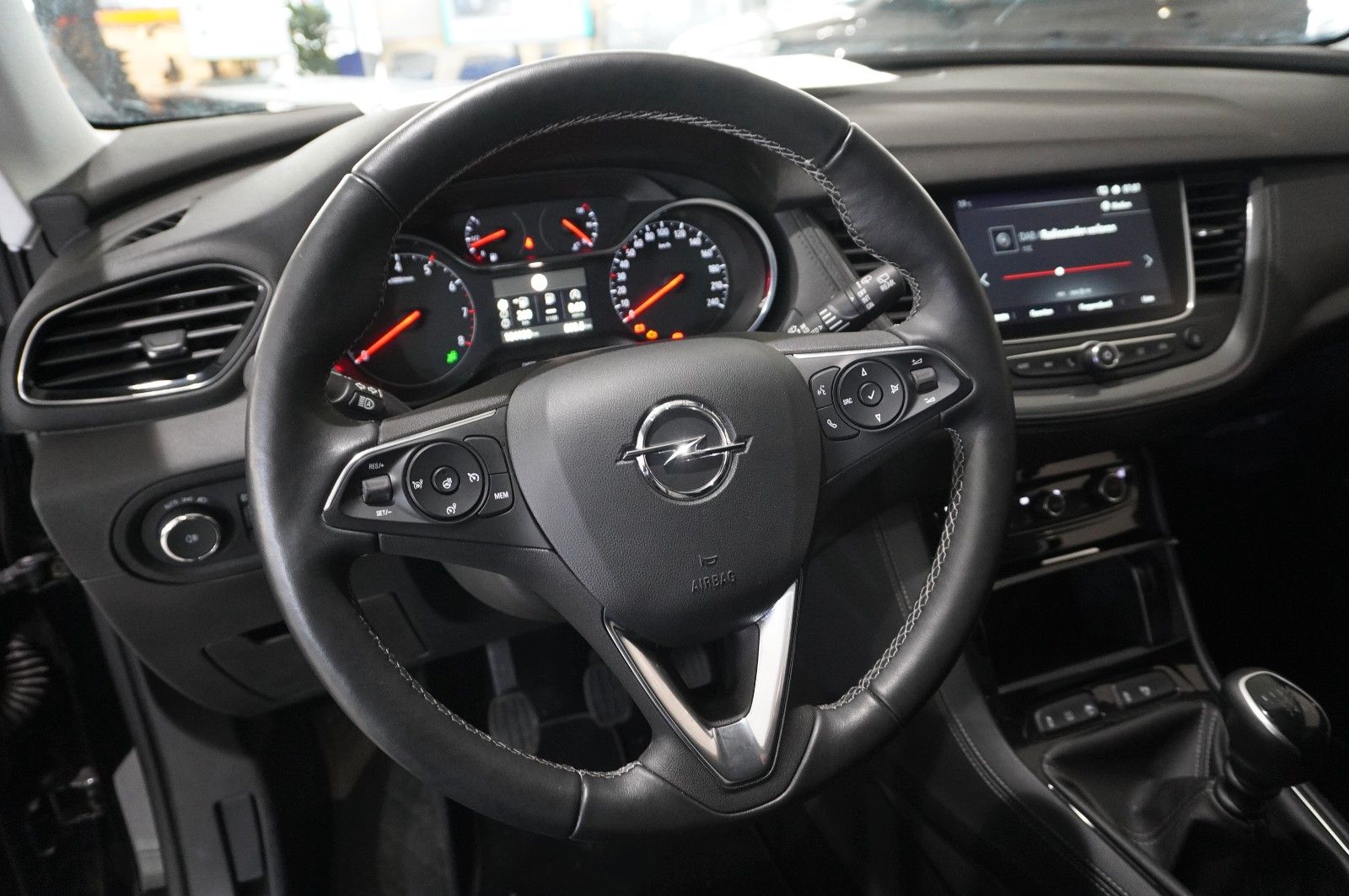 Fahrzeugabbildung Opel Grandland (X) 1.5D BUSINESS NAVI/LED/KAMERA/DAB+