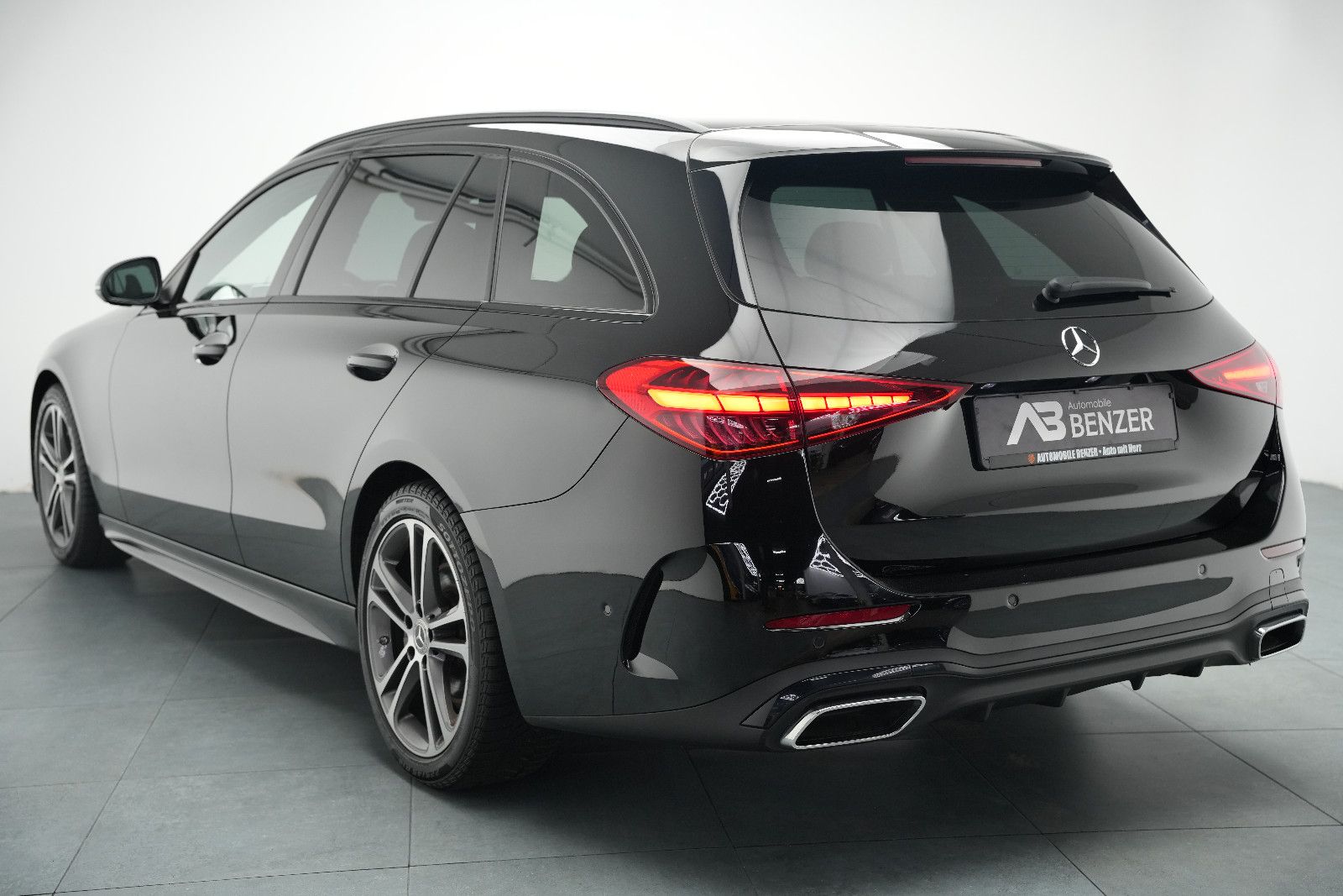Fahrzeugabbildung Mercedes-Benz C 220d *AMG*Carbon*Ambiente*Kamera*AHK