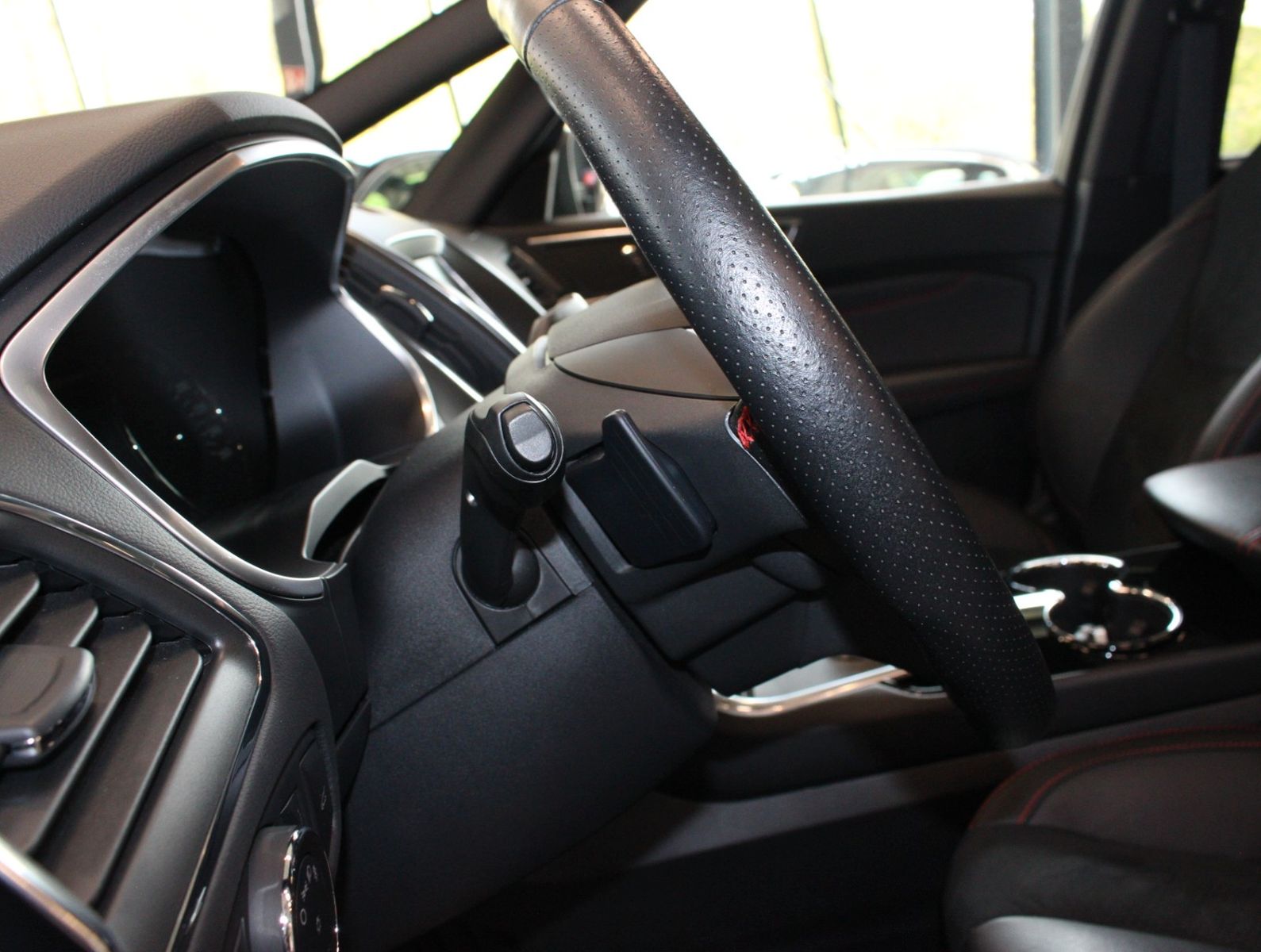 Fahrzeugabbildung Ford S-Max 2,0 ST-Line *PNRM*Kamera*AHK*19Zoll*1.Hand
