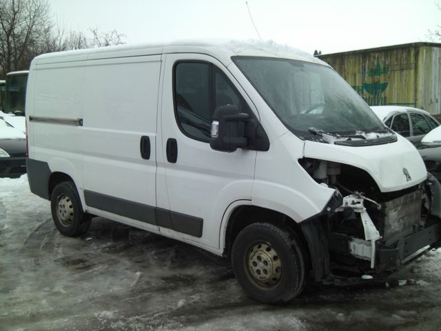 Peugeot BOXER KASTEN+ UNFALL2,2 L.+131 PS