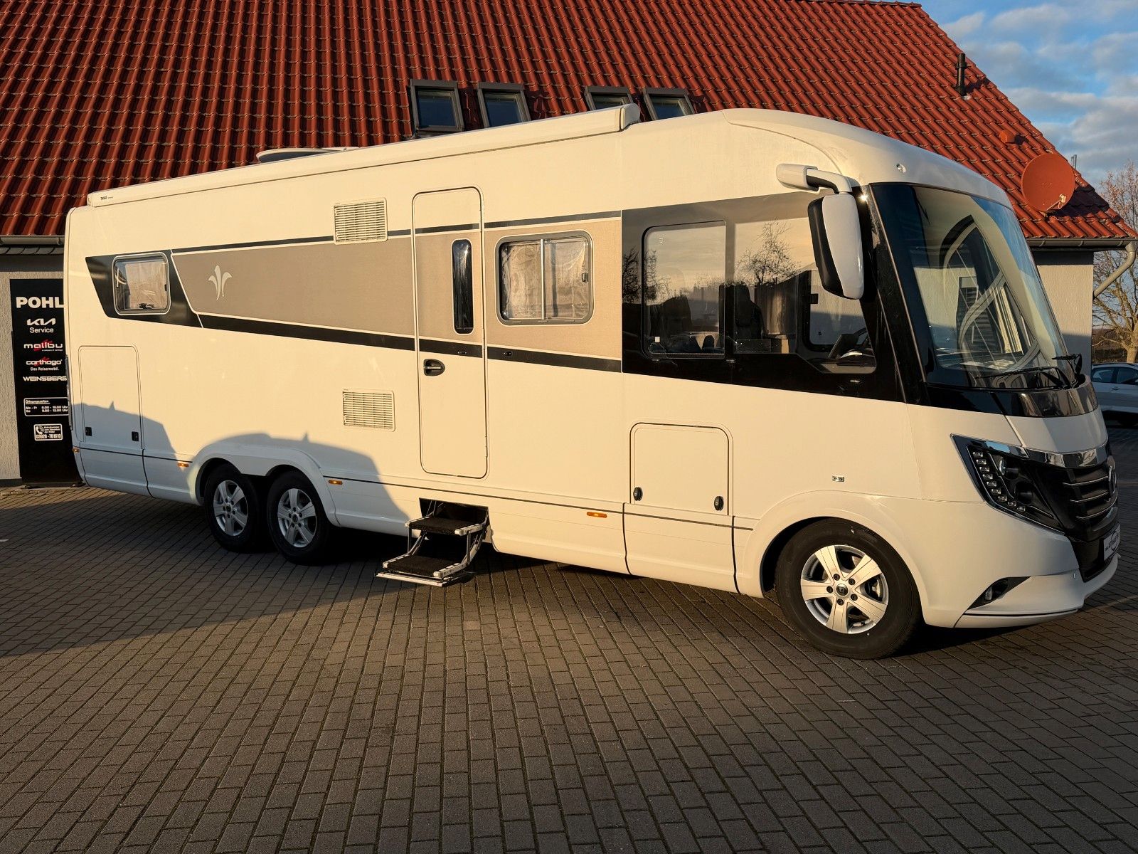 Fahrzeugabbildung Niesmann + Bischoff Arto 85 E