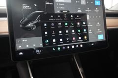 Fahrzeugabbildung Tesla Model 3 Standard Range Plus NAVI/KAMERA/SH/PANO