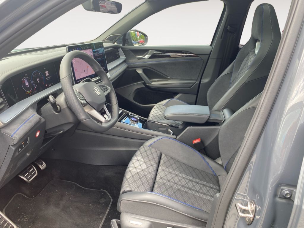 Fahrzeugabbildung Volkswagen Tayron 2.0 TDI SCR 4MOTION DSG R-Line