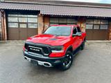 Dodge 5.7 V8*4X4*REBEL*LEDER*LED*NAVI*AHK*MFL*SERVICE* - Dodge: Se