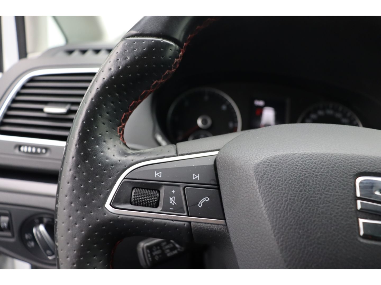 Fahrzeugabbildung SEAT Alhambra FR-Line 7-Sitzer Kamera Elektr. Sitze