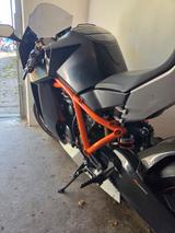 KTM RC8R - KTM RC