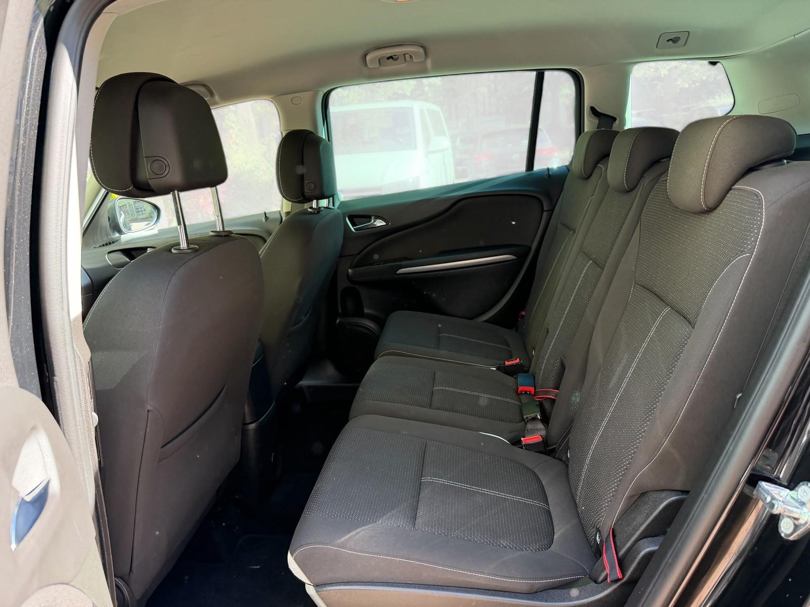 Opel Zafira C Active *Navi*CAM*1.Hand*