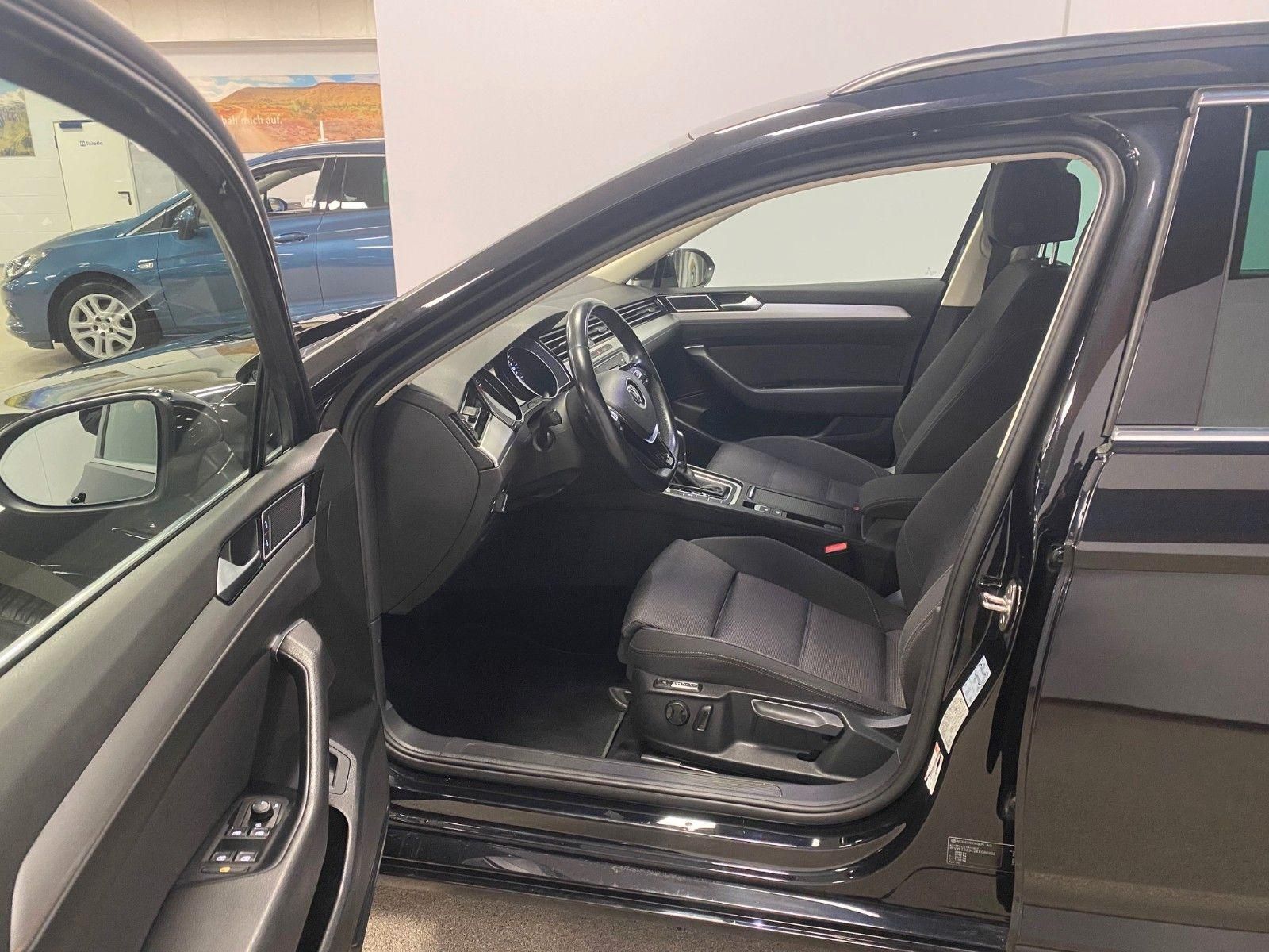 Fahrzeugabbildung Volkswagen Passat Variant 1.5 TSI OPF DSG Comfortline+NAVI+