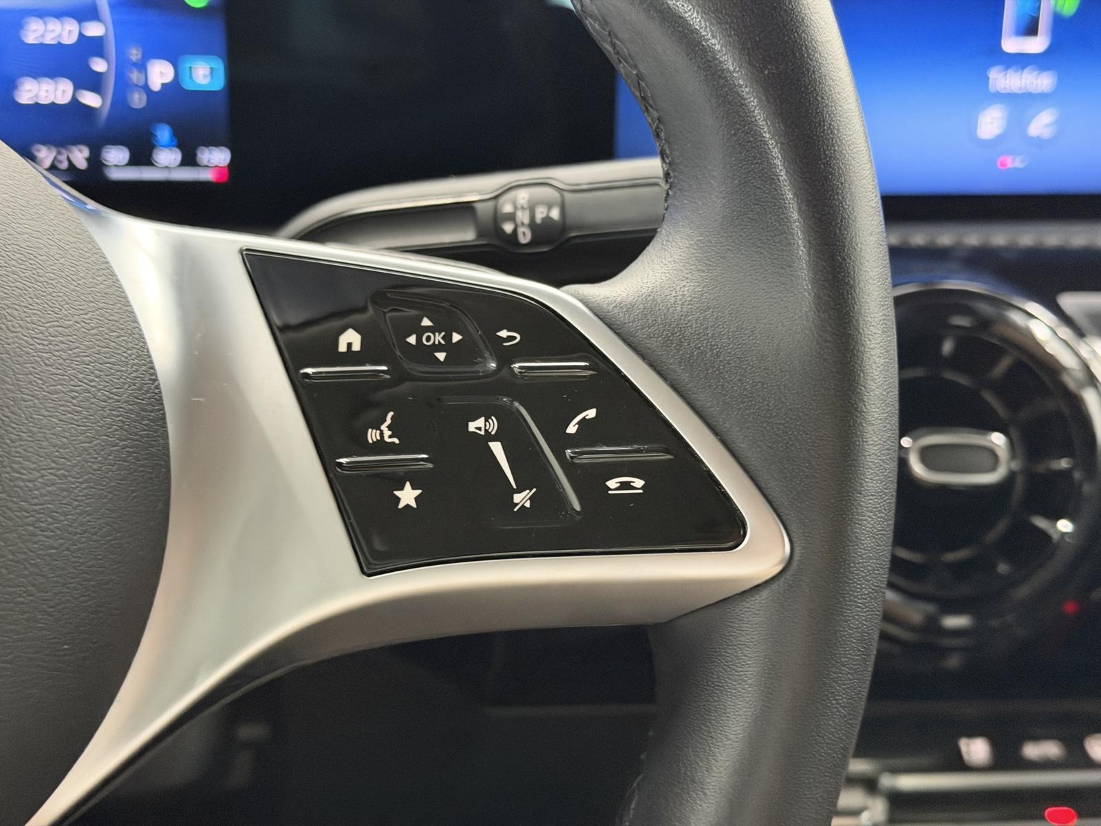 Mercedes-Benz A-Class d 8G-DCT Entry / RFK / NAVI / CarPlay, миниатюра 20