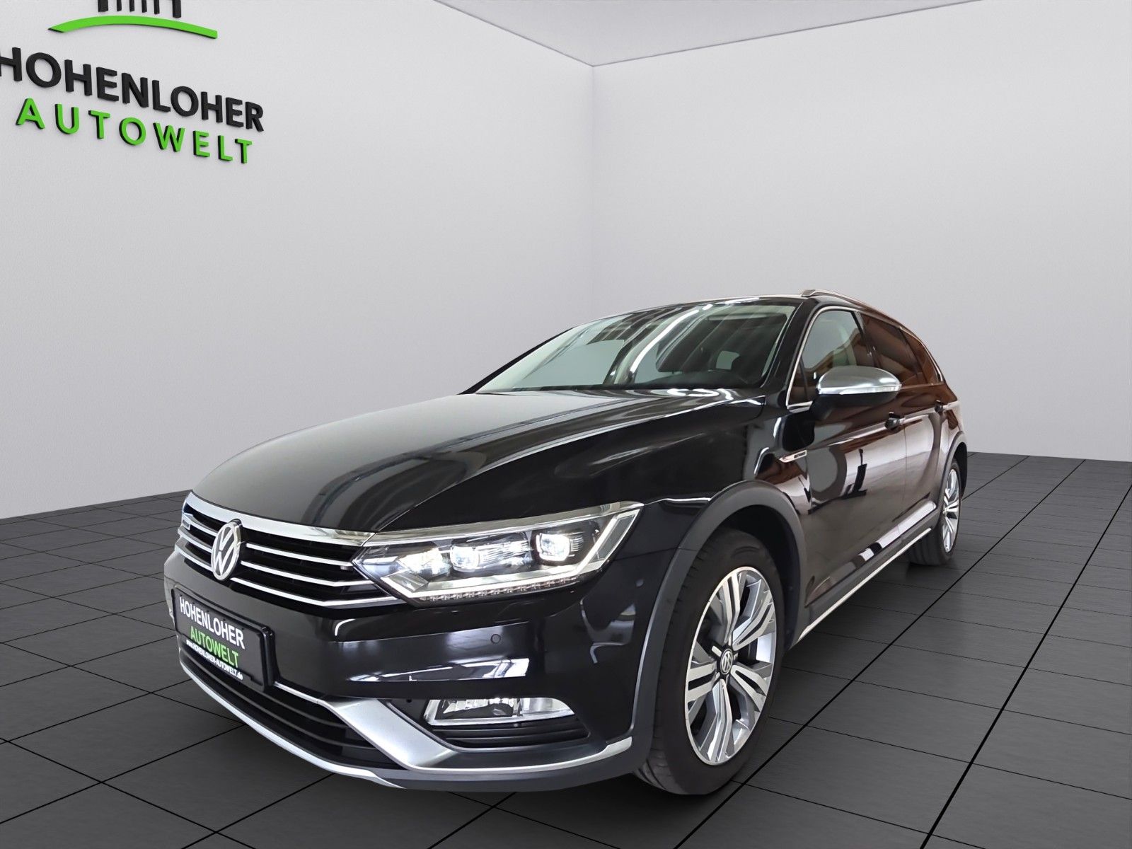Gebrauchtwagen Volkswagen Passat Passat Variant Alltrack 4Motion*LED*AHK*ACC*Pano in Schwäbisch Hall