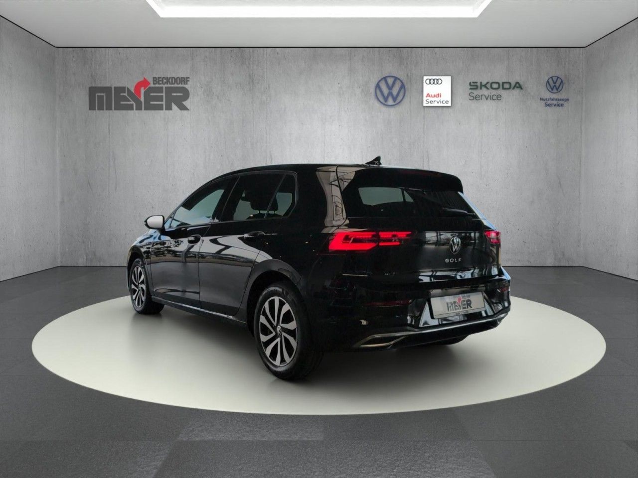 Golf ACTIVE 2.0 TDI Klima Navi Einparkhilfe