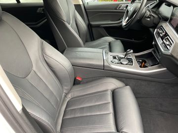 BMW X5 xDrive45e (ab 2019) xLine Gestiksteuerung