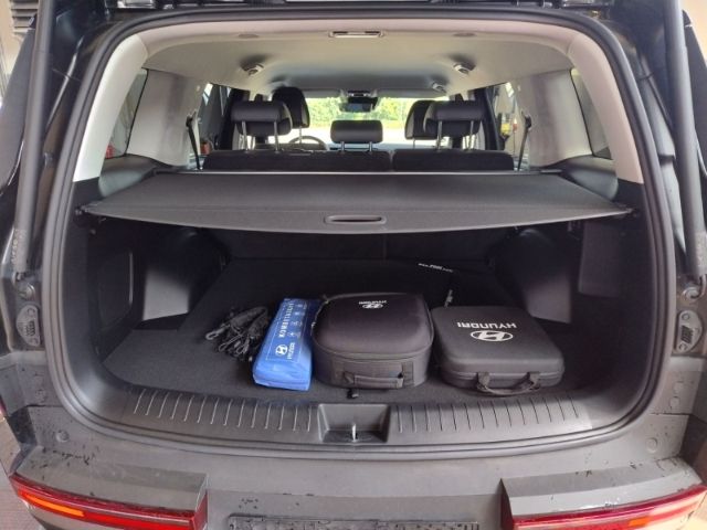 Fahrzeugabbildung Hyundai SANTA FE PHEV 5-Sitzer (MY25) 1.6 T-GDI (253 PS)