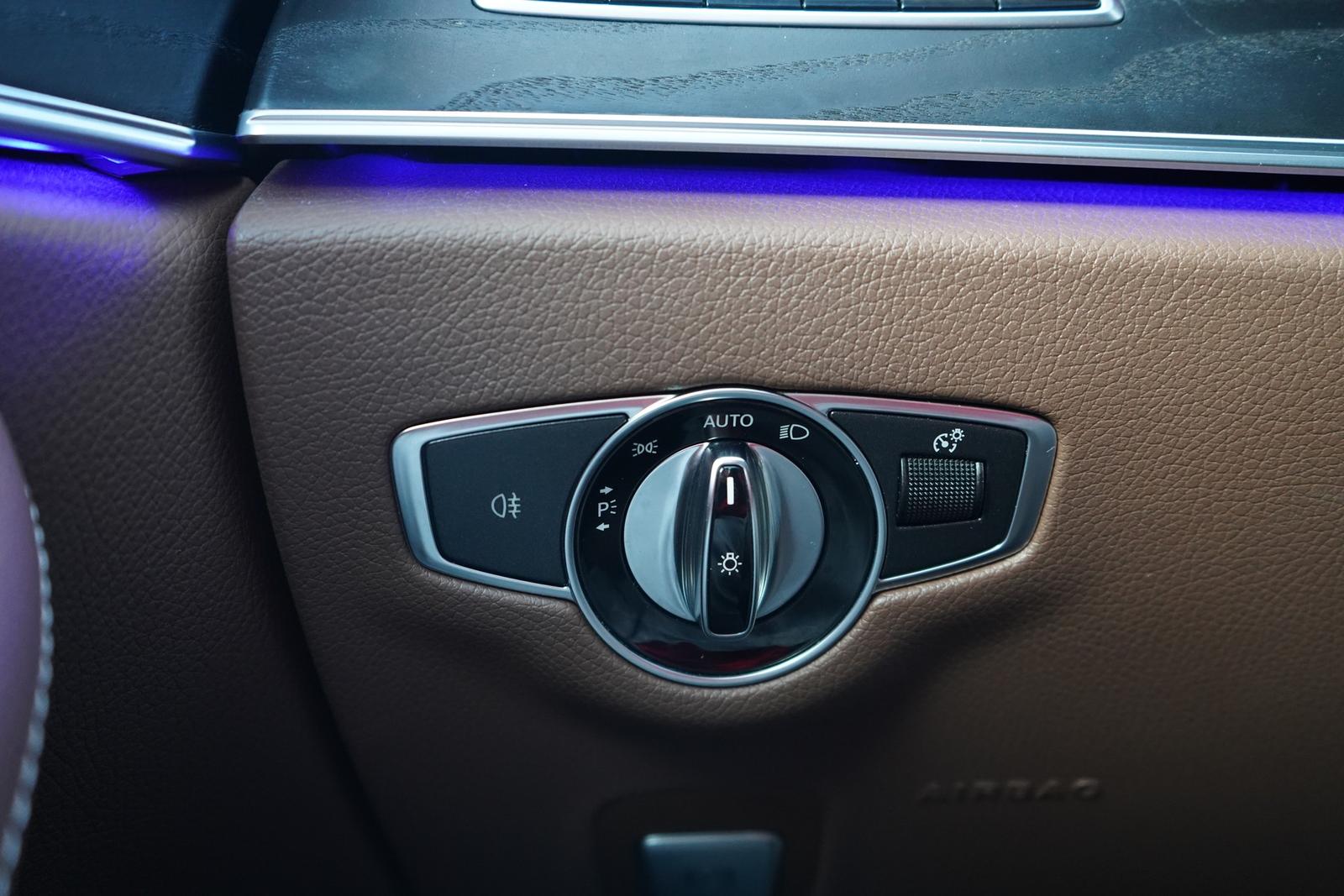 Mercedes-Benz E220 dT-Modell Avantgarde Klimaaut. Navi LED AHK