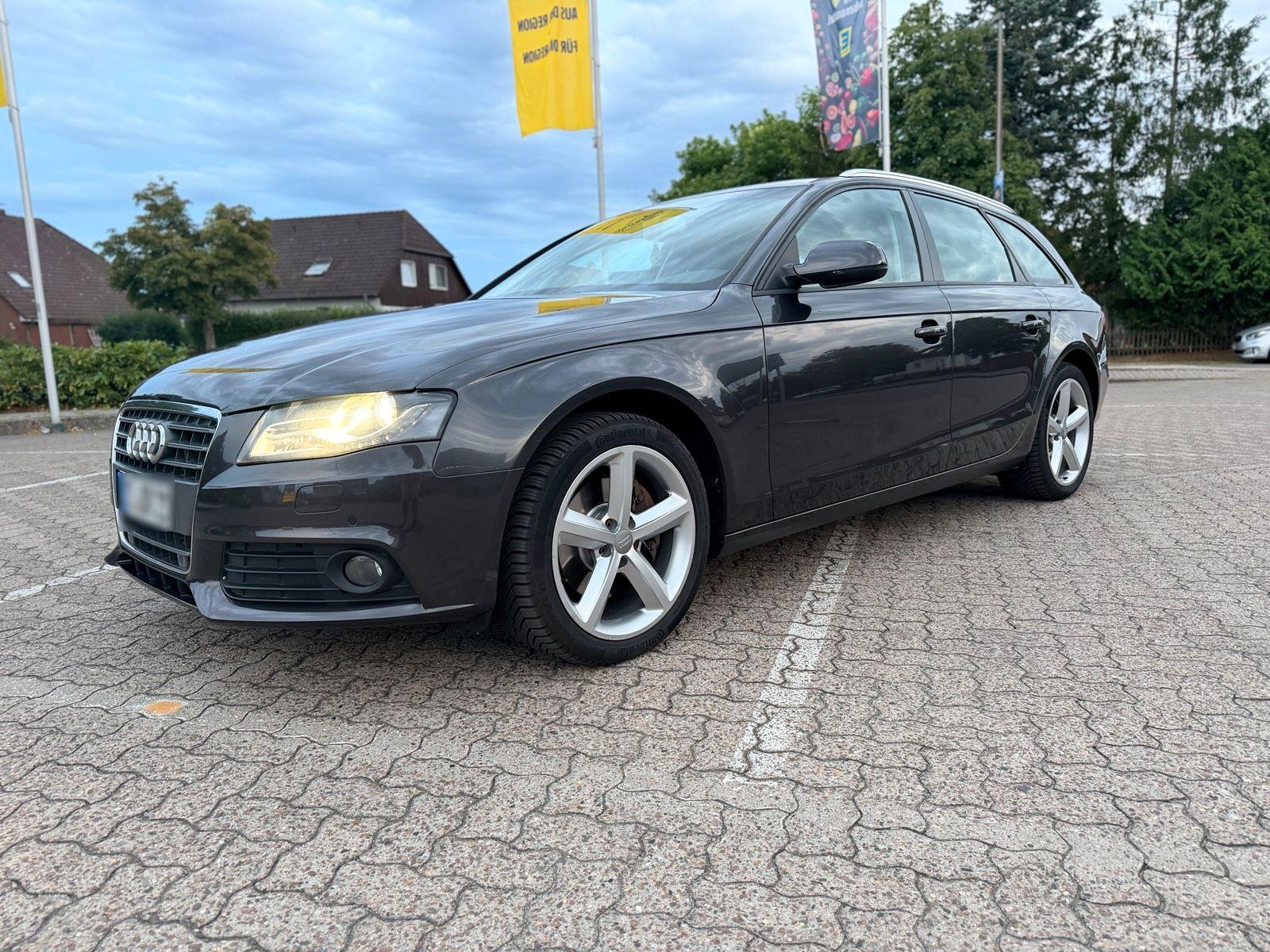Audi A4 2011 — rear view