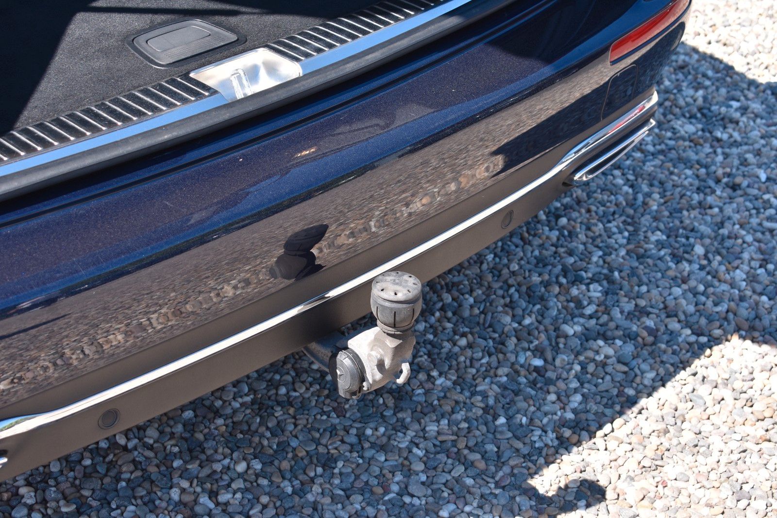 Fahrzeugabbildung Mercedes-Benz E 400 d T-Modell 4Matic AHK Burmester Leder