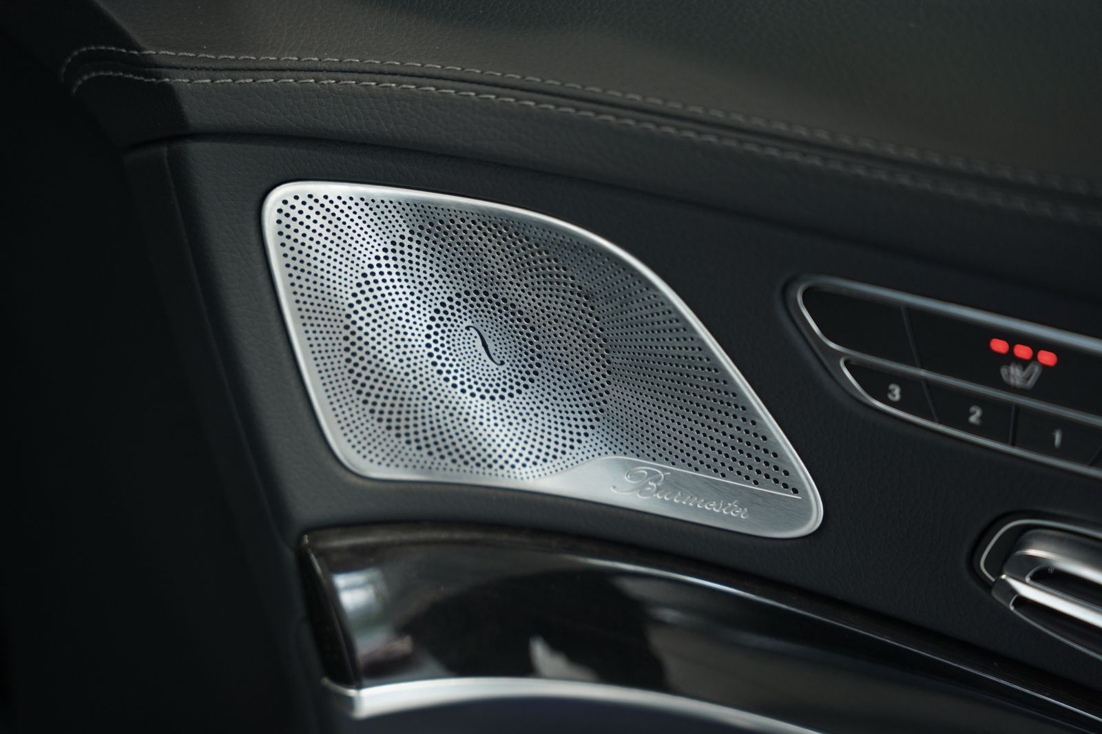 Mercedes Benz S 560