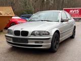 BMW 320i Automatik/Sitzhz/Klima/8-fach/TÜV 04.2026/ - BMW 320 aus 2001: 320i