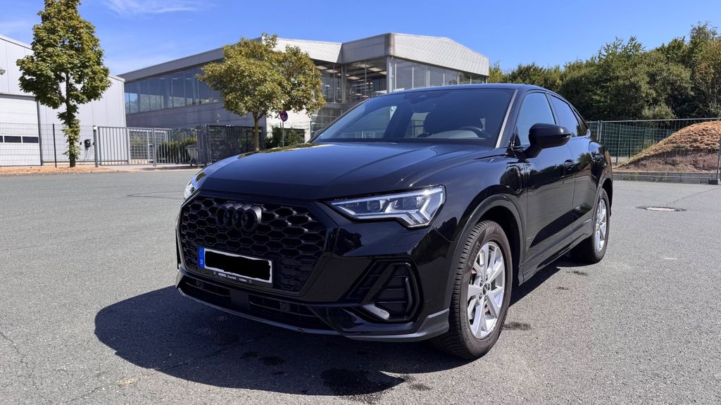 Image of Audi Q3