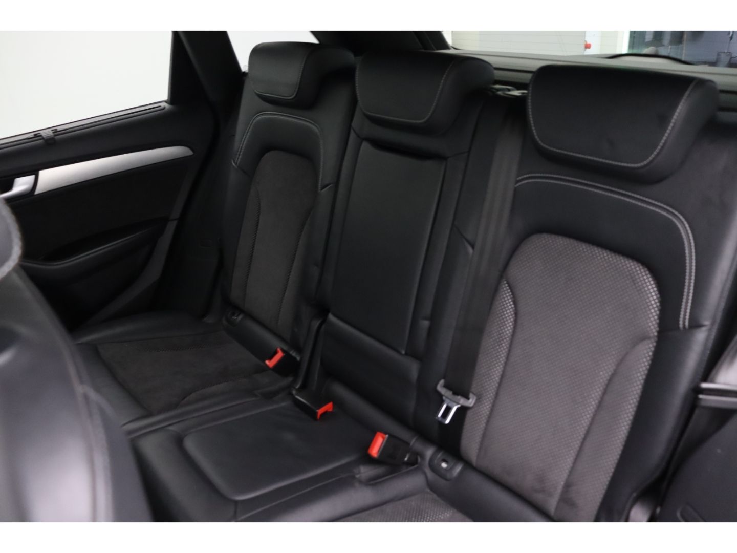 Fahrzeugabbildung Audi Q5 2.0 TDI 130kW quattro ACC Sportsitze Standhei