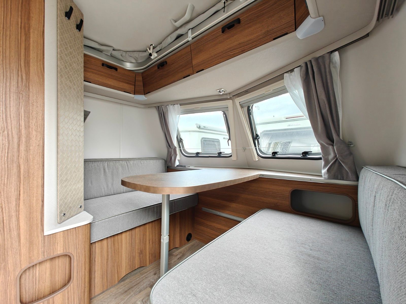 Fahrzeugabbildung HYMER / ERIBA / HYMERCAR Touring 530 Legend - JETZT 6.349€ SPAREN !!!