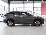 Lexus RZ 300e Executive Line Pano NAVI SHZ PDC KLIMA B - Lexus Elektroautos