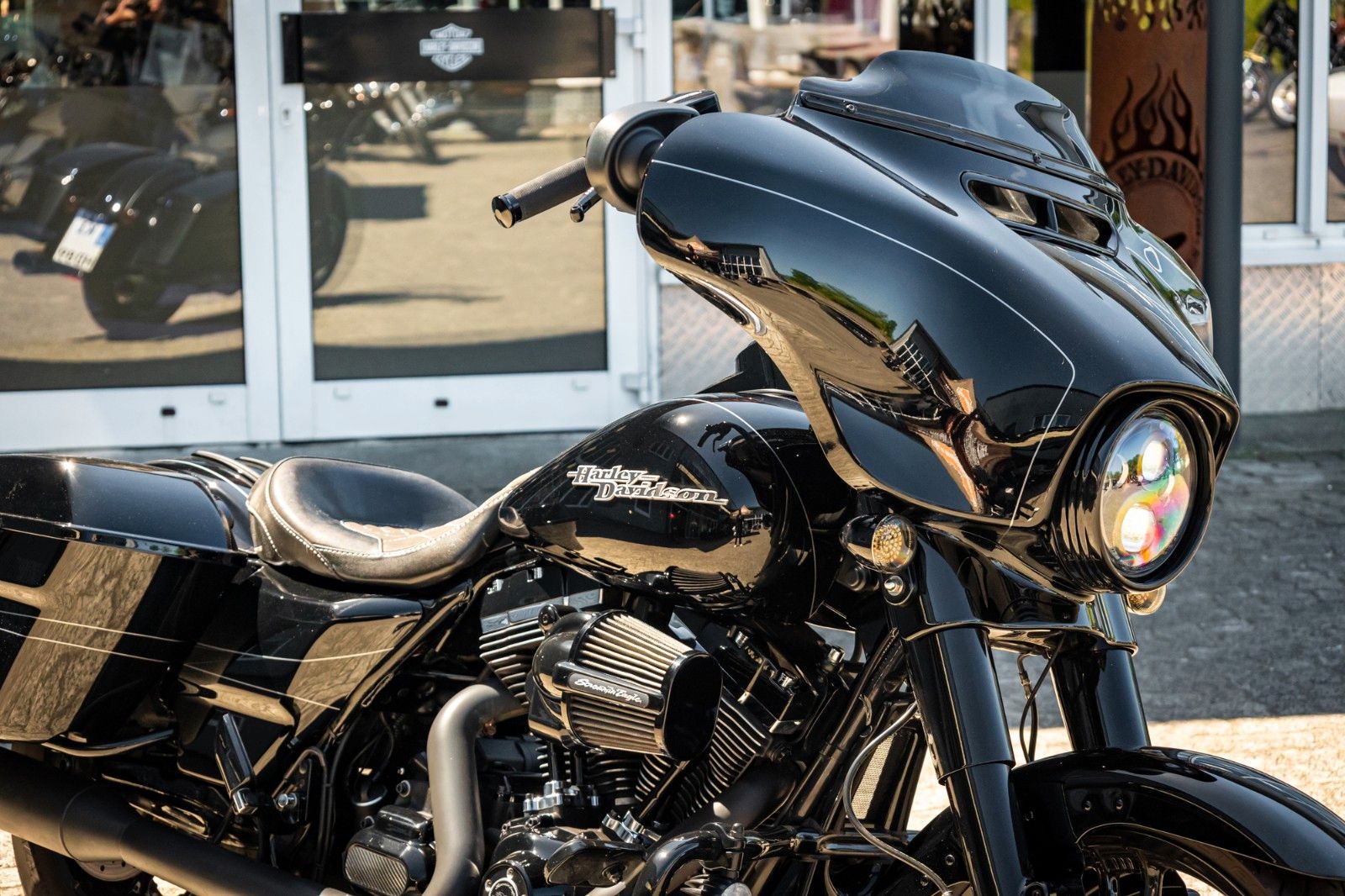 Fahrzeugabbildung Harley-Davidson FLHXS Street Glide - Jekill&Hyde -Wilbers