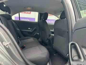 Mercedes A 180 - 12