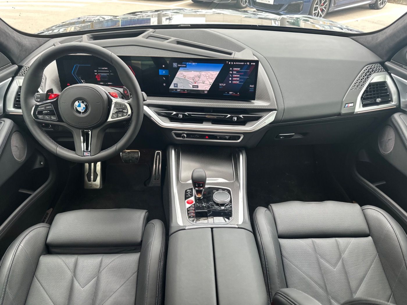 Fahrzeugabbildung BMW XM 23''LM/AHK/MERINO/DA-PROF/MASSAGE/360/HK