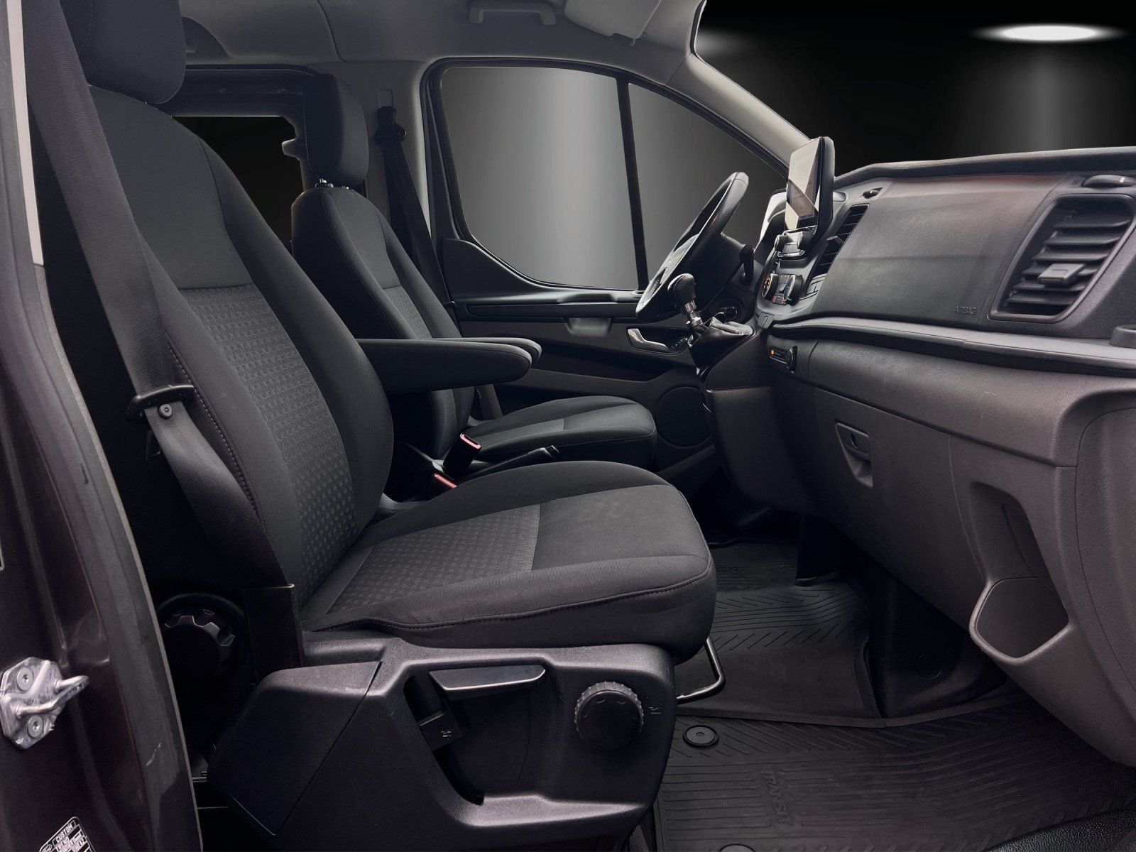 Fahrzeugabbildung Ford Transit Custom 2.0 TDCi 340 L2 Trend FWD