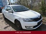 Skoda Rapid Elegance KLIMAAUTOMATIK - Skoda Rapid Elegance mit Benzin-Antrieb
