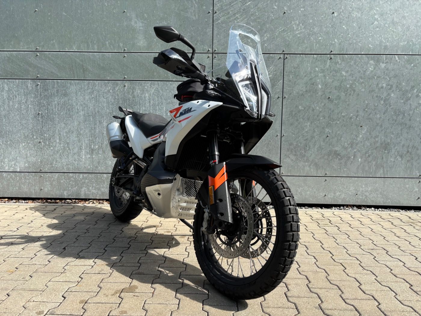 Fahrzeugabbildung KTM 790 Adventure 2024