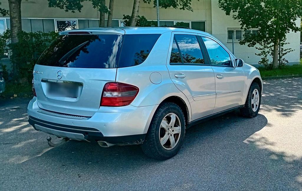 Mercedes-Benz ML 320