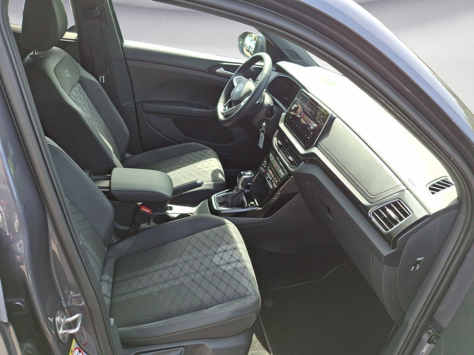 Volkswagen T-Cross - Bild 9