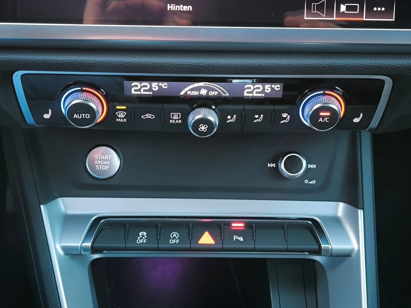 Audi Q3 35 TFSI S line S-TRONIC LED CONNECT ACC KAMER