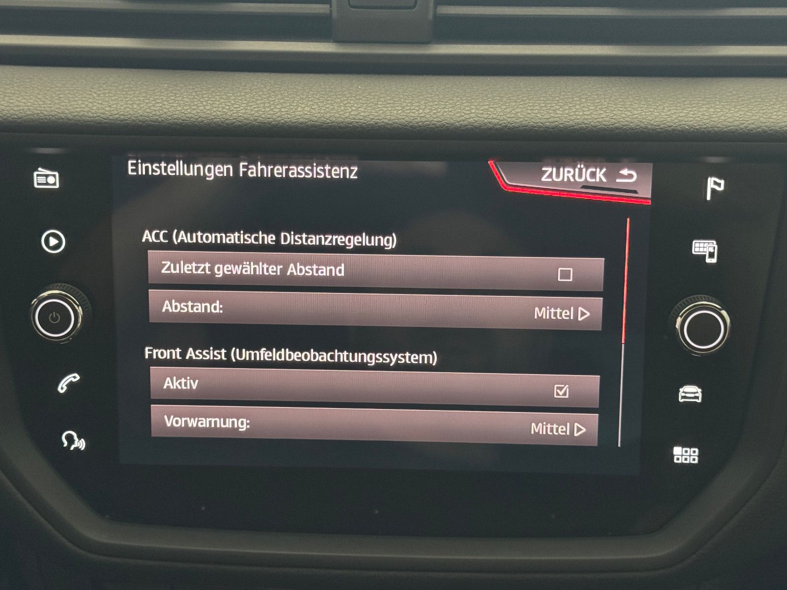 Fahrzeugabbildung SEAT ARONA SPORTPAKET FR-LINE DSG ACC LED BEATS KESSY