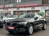 Volvo XC 60 XC60 Momentum AWD - Volvo XC60: Schwarz