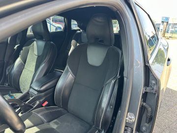 Volvo V40 - 12
