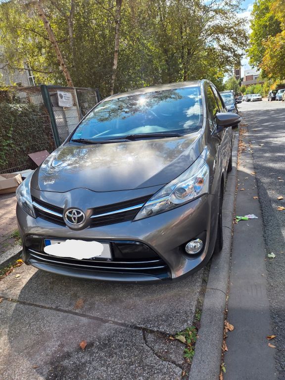 Image of Toyota Verso-S