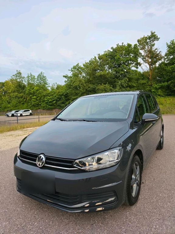 Image of Volkswagen Touran