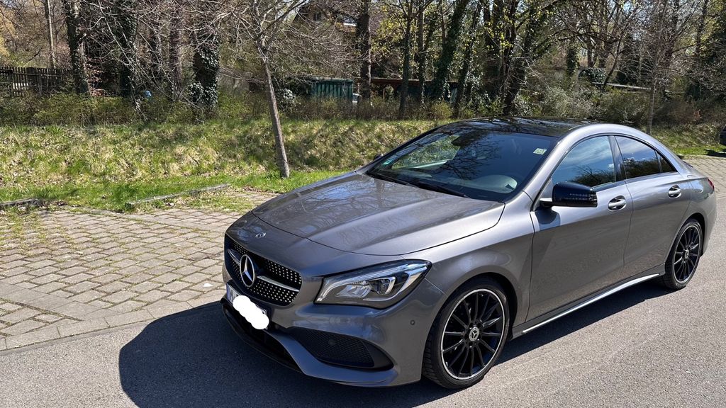 Image of Mercedes-Benz CLA 200