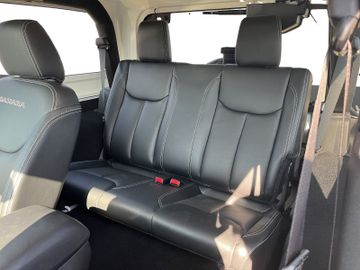 Jeep Wrangler 2.8 CRD Sahara AHK+SHZ+LM+Leder+Tempoma