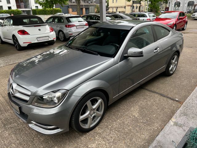 Fahrzeugabbildung Mercedes-Benz C 180 Coupe Autom.+Leder+Navi+Kamera+SHZ+LED+