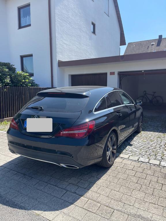 Mercedes-Benz CLA 200
