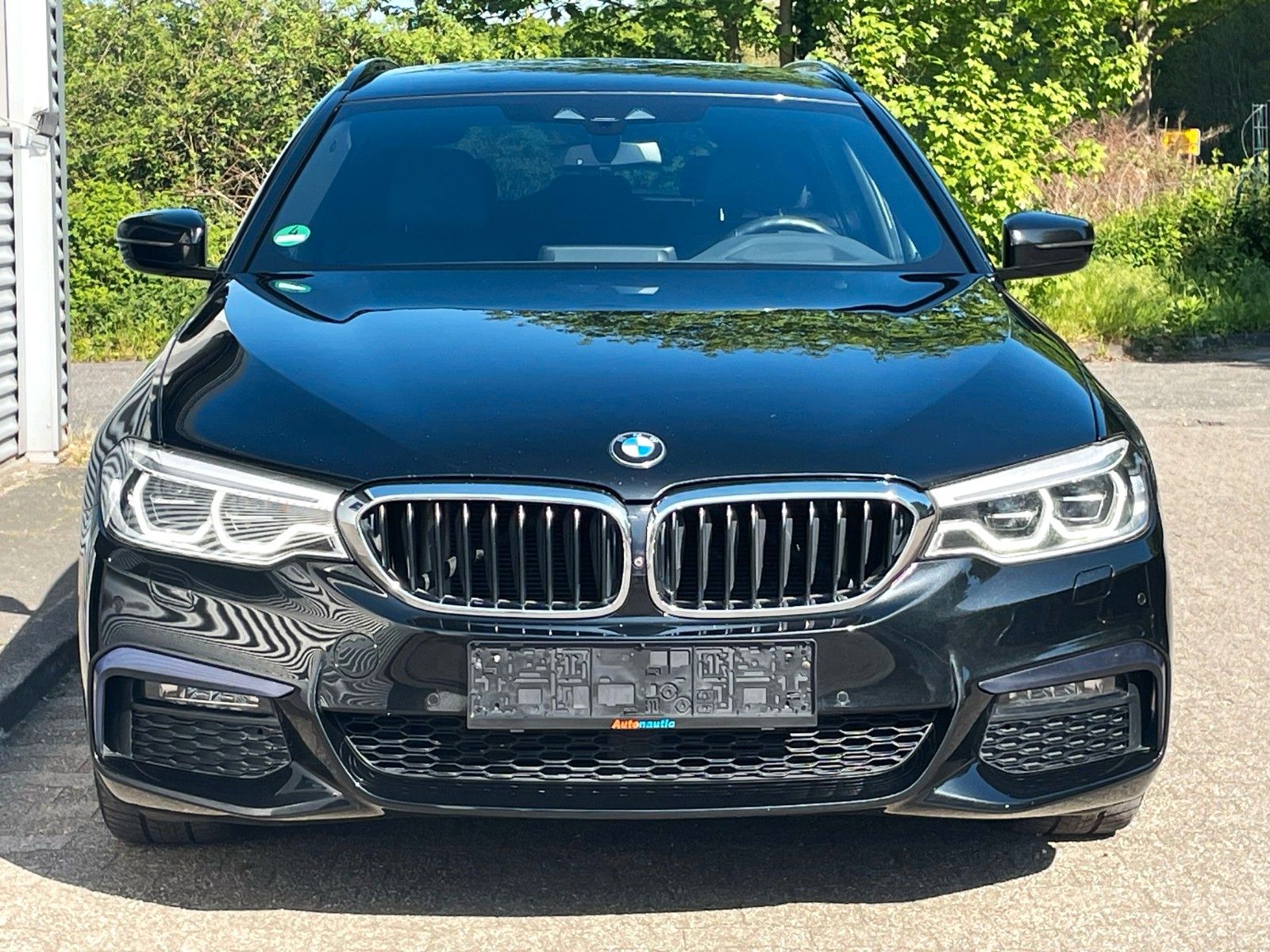 Fahrzeugabbildung BMW 540 d xDrive SAG M SPORT HUD KOMFORTSITZE  DDC