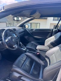 Volkswagen Golf - 8