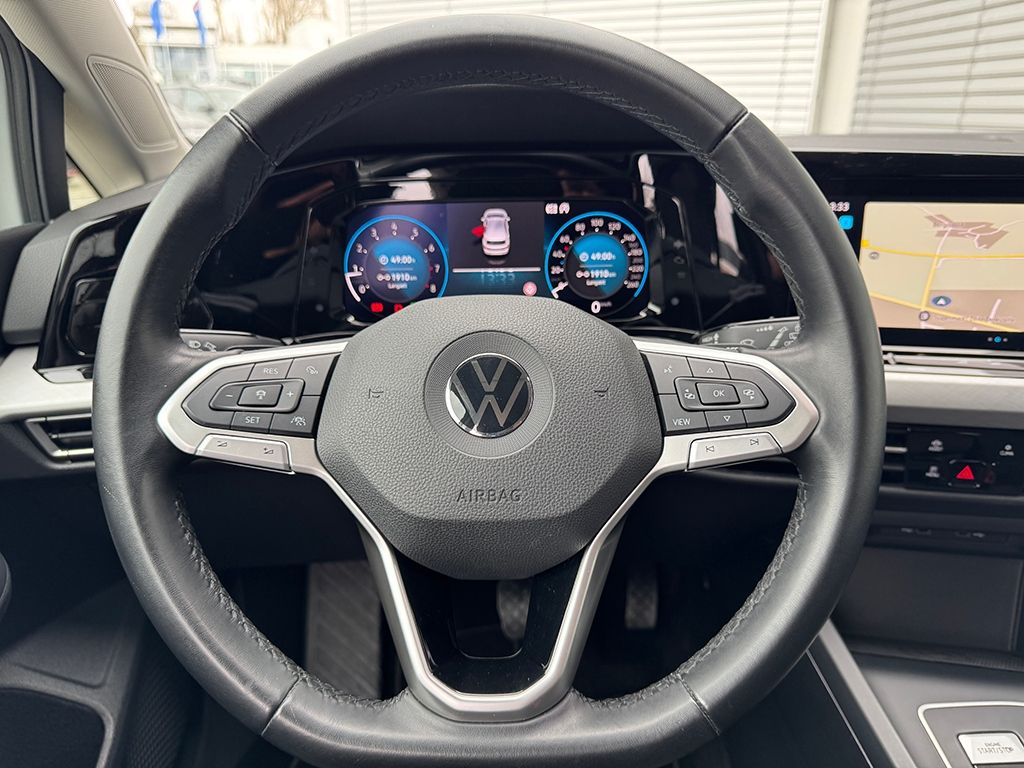 Golf VIII 1.5 eTSI DSG *LED*NAVI*KEYLESS*