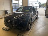 Volkswagen Touareg R 3.0 TSI eHybrid 4M*LUFT*PANO*AHK*MATRI - Volkswagen Touareg R mit Hybrid-Antrieb (Benzin/Elektro)